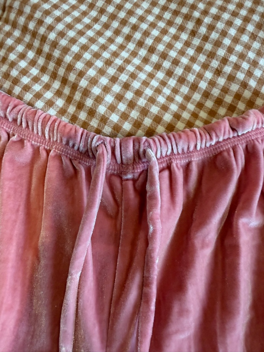 VS PINK Women's Pink Velvet Drawstring Lounge Shorts - Picture 3 of 4